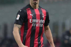  托纳利染红离场AC米兰客场惨遭逆转  