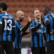  国际米兰门将低级失误导致欧联资格生变  